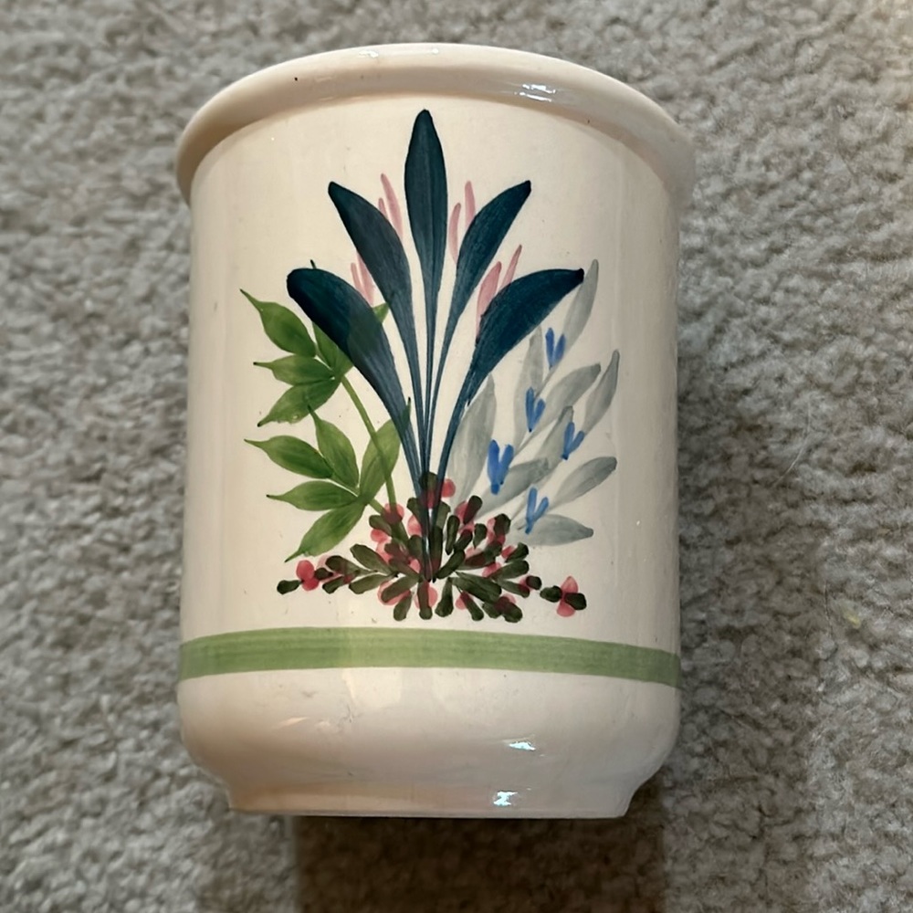 Vintage euc Emerson Creek Pottery flower planter/vase  6.5 in tall and 5in wide